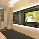 Hotel Nish & 3*