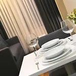 Nish & 3* Istambul