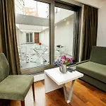 Nish & Hotel Istambul