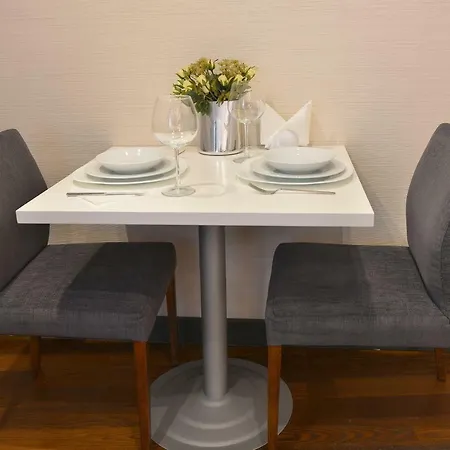 Nish Suites&hotel 3*