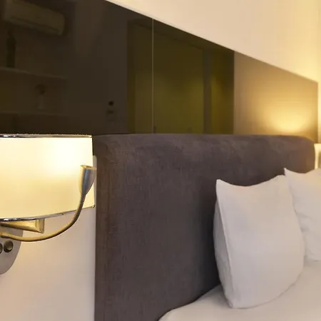 Hotel Nish & Istambul