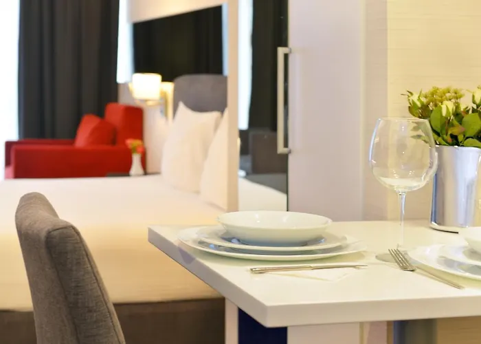 Otel Nish Suites&hotel