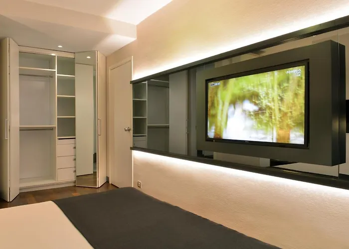 Otel Nish Suites&hotel 3*