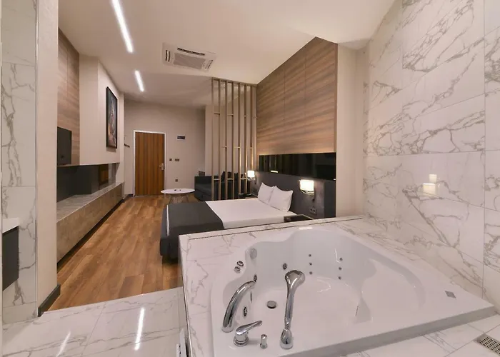 Nish Suites&hotel Otel 3*