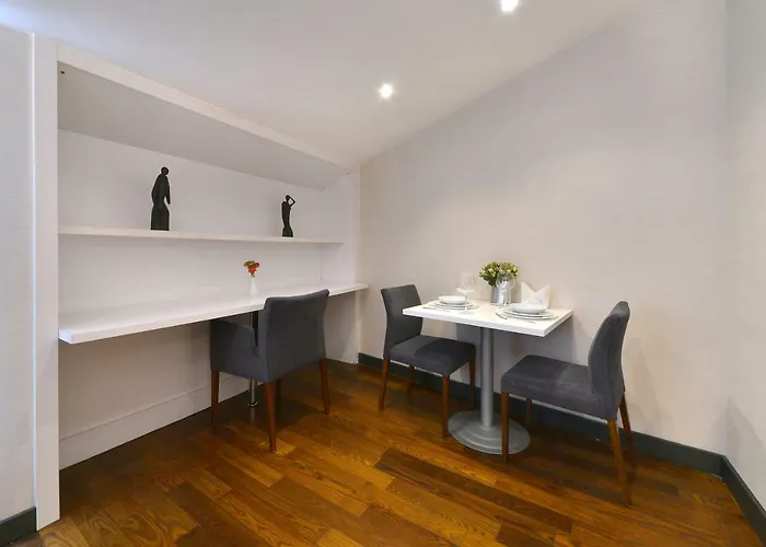 Nish Suites&hotel 3* İstanbul