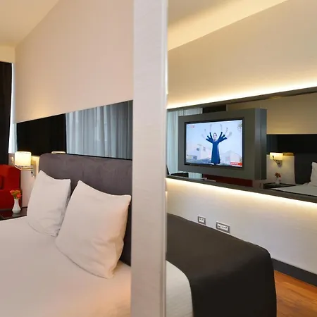 Nish & Hotel 3*