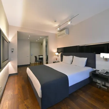 Nish & Hotel 3*