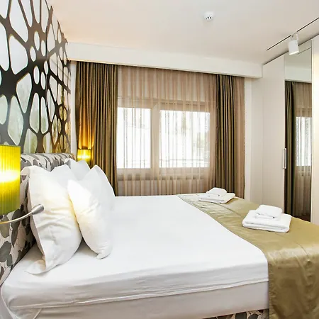 Nish & Hotel 3*