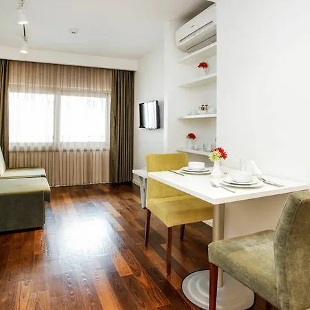 Nish & Provincia di Istanbul